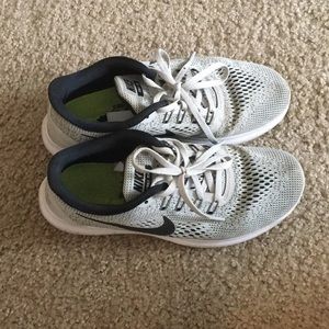 Nike free run shoes